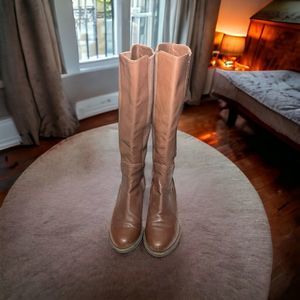 Cole Haan Air Women’s Tall Leather Equestrian Riding Boots 9B Stretch Pull-On